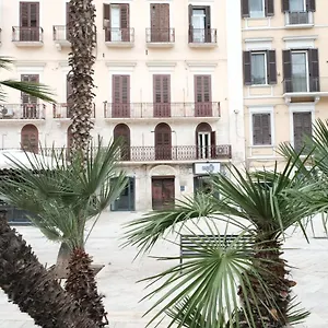 Apartment Lullaby, Bari